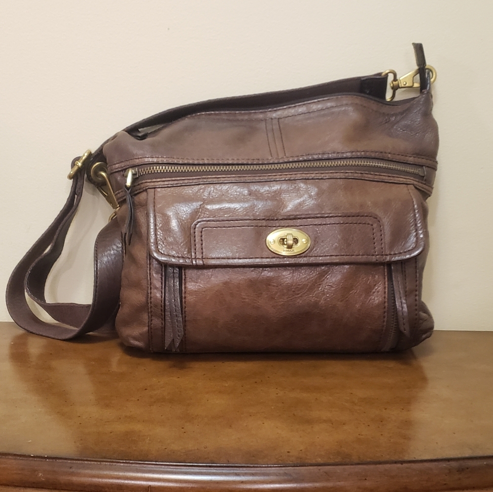 Brown leather Fossil crossbody shoulder bag